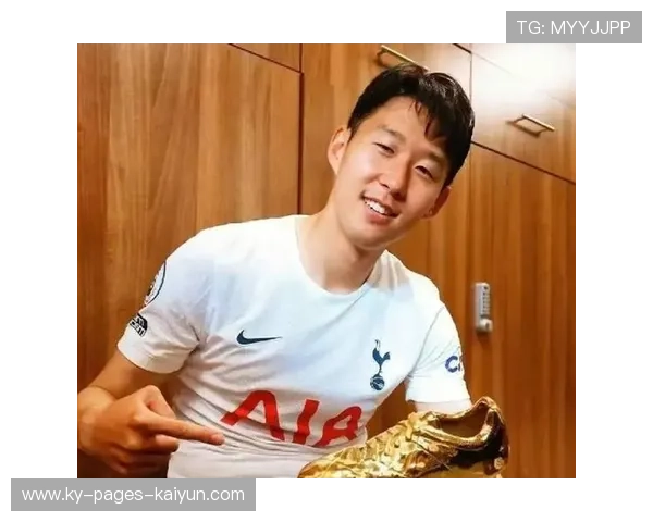 热刺孙兴慜中路带球插入低射切中对方门心——足球场上的极速闪电